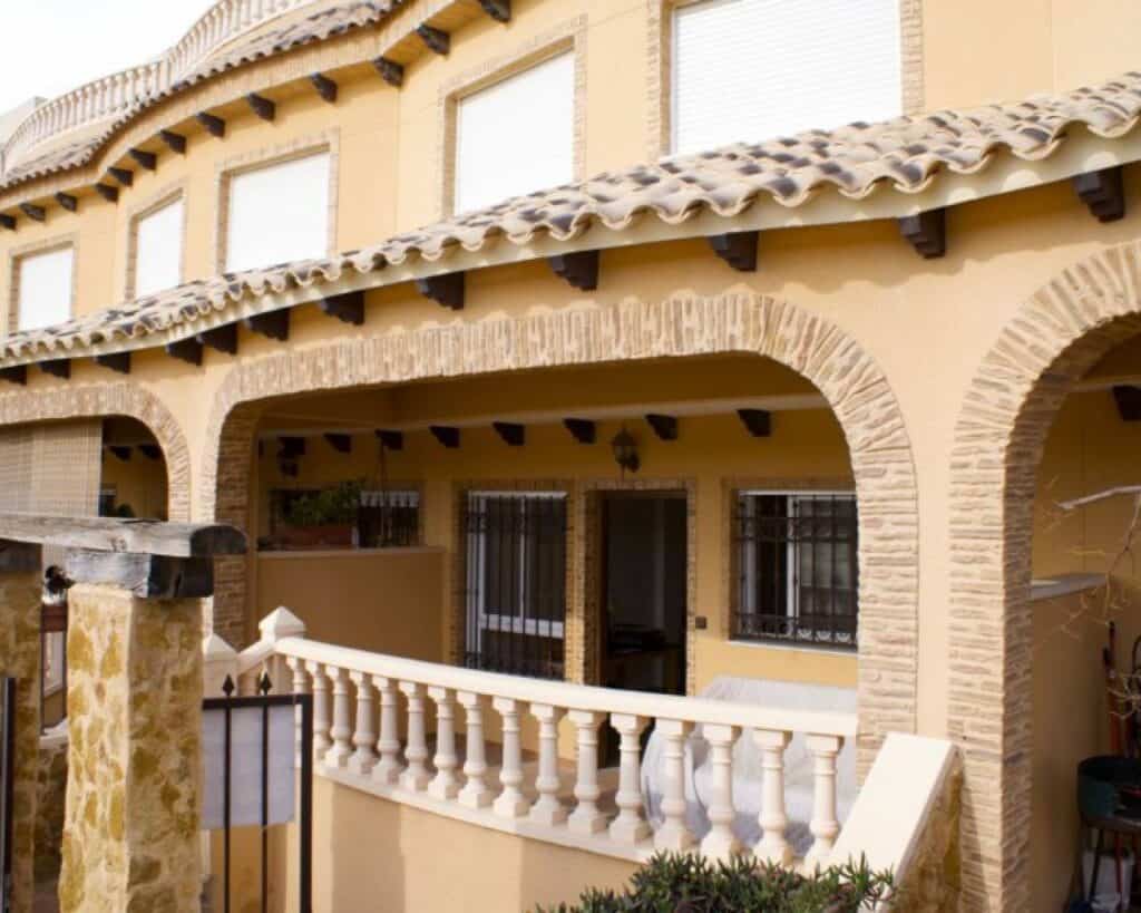 EP1093-Town House for sale in Guardamar del Segura