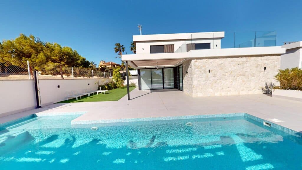 EP1043-Villa for sale in orihuela costa