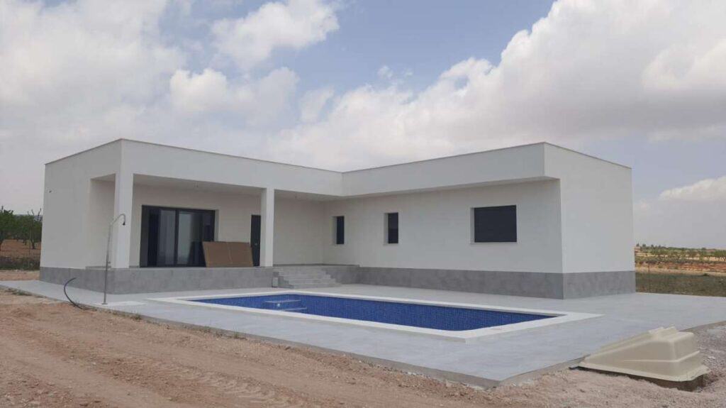 EP1043-villa for sale in pinoso