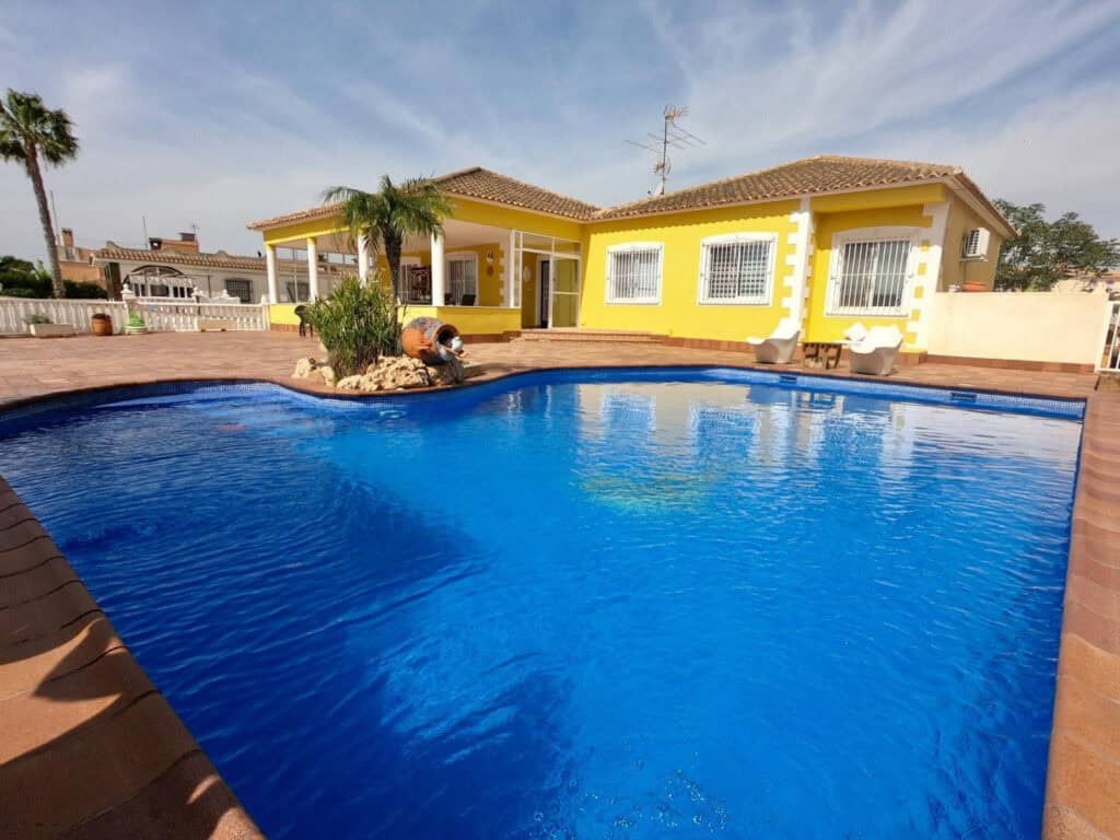 EP1191-villa for sale in San Fulgencio