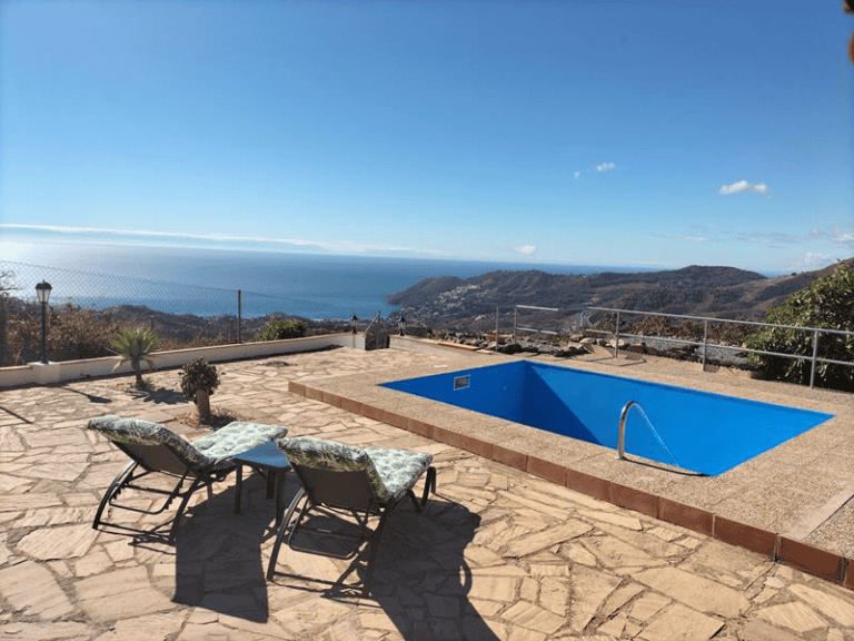 Country House for Sale in La Herradura