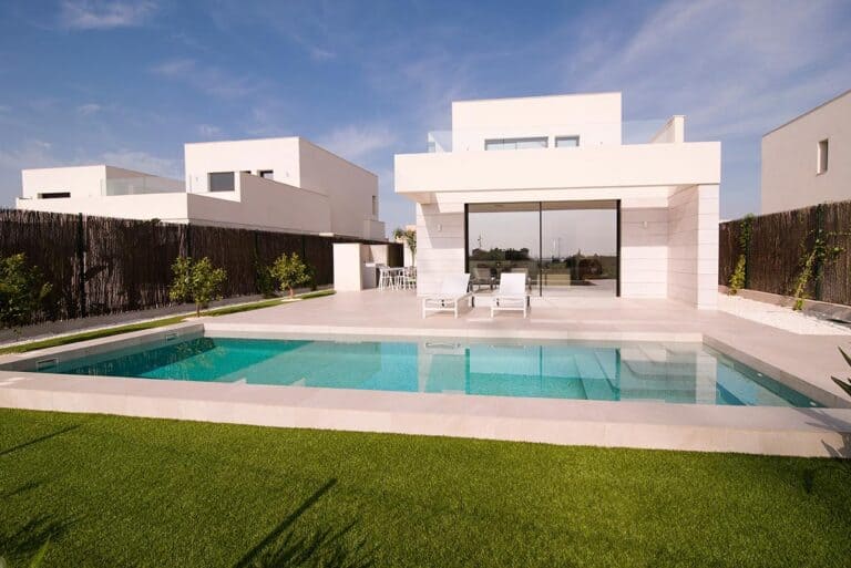 Villa for Sale in Los Montesinos
