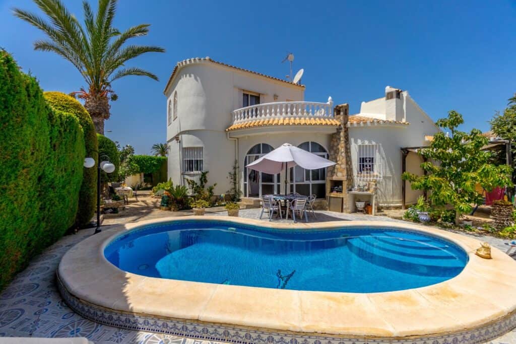 Villa for Sale in Orihuela