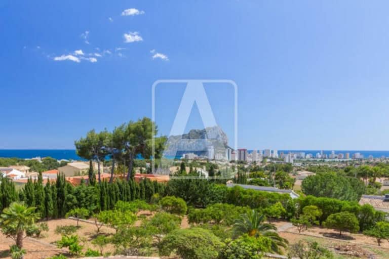 Plot for Sale in Calpe