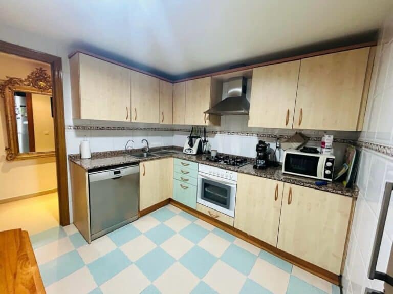 Apartment for Long Term Rental in Denia