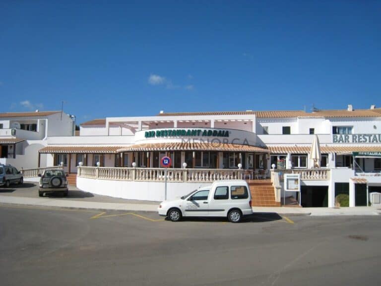 Commercial for Sale in Es Mercadal