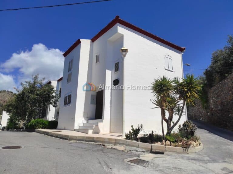 Town House for Sale in Urracal