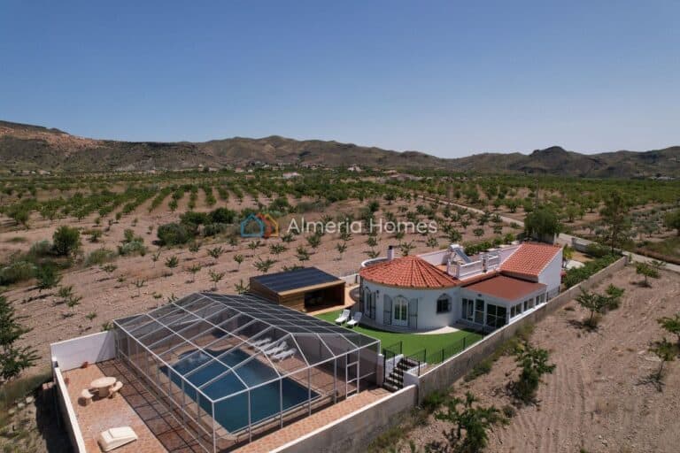 Villa for Sale in Albox