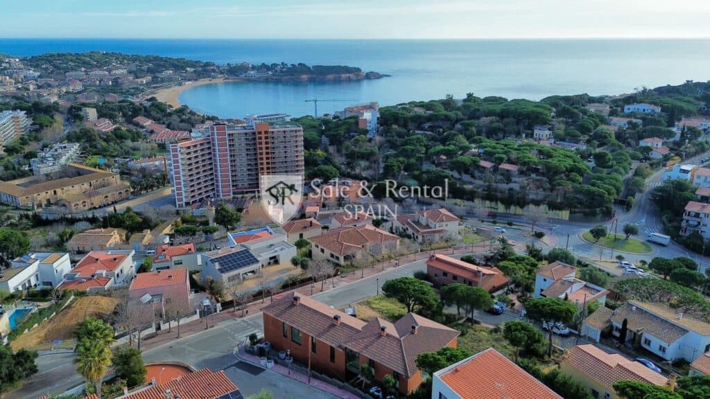 villa for Sale in Sant Feliu De Guixols