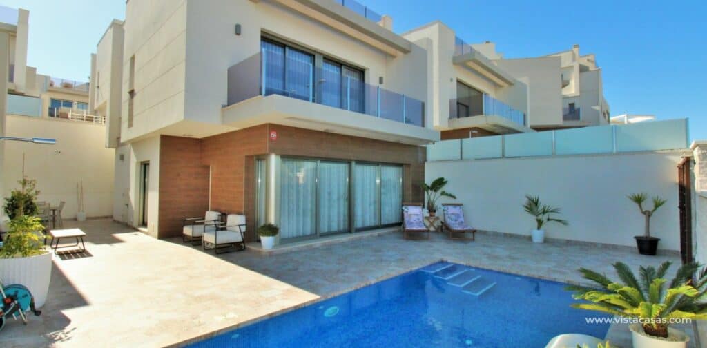 Villa for Sale in Villamartin