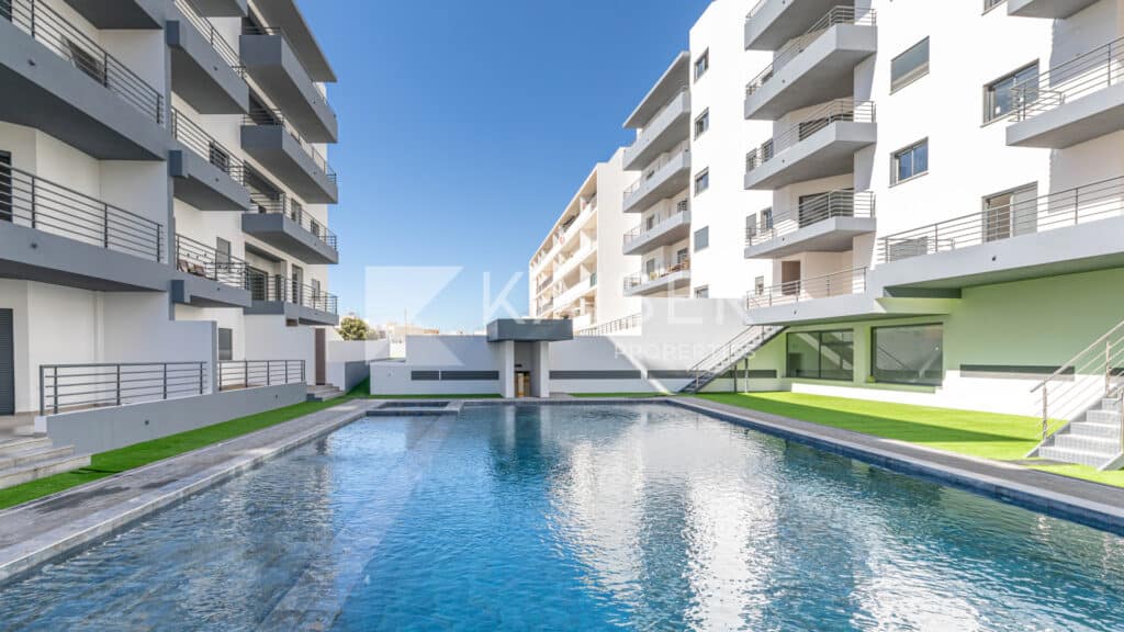 Apartment for Sale in Quelfes