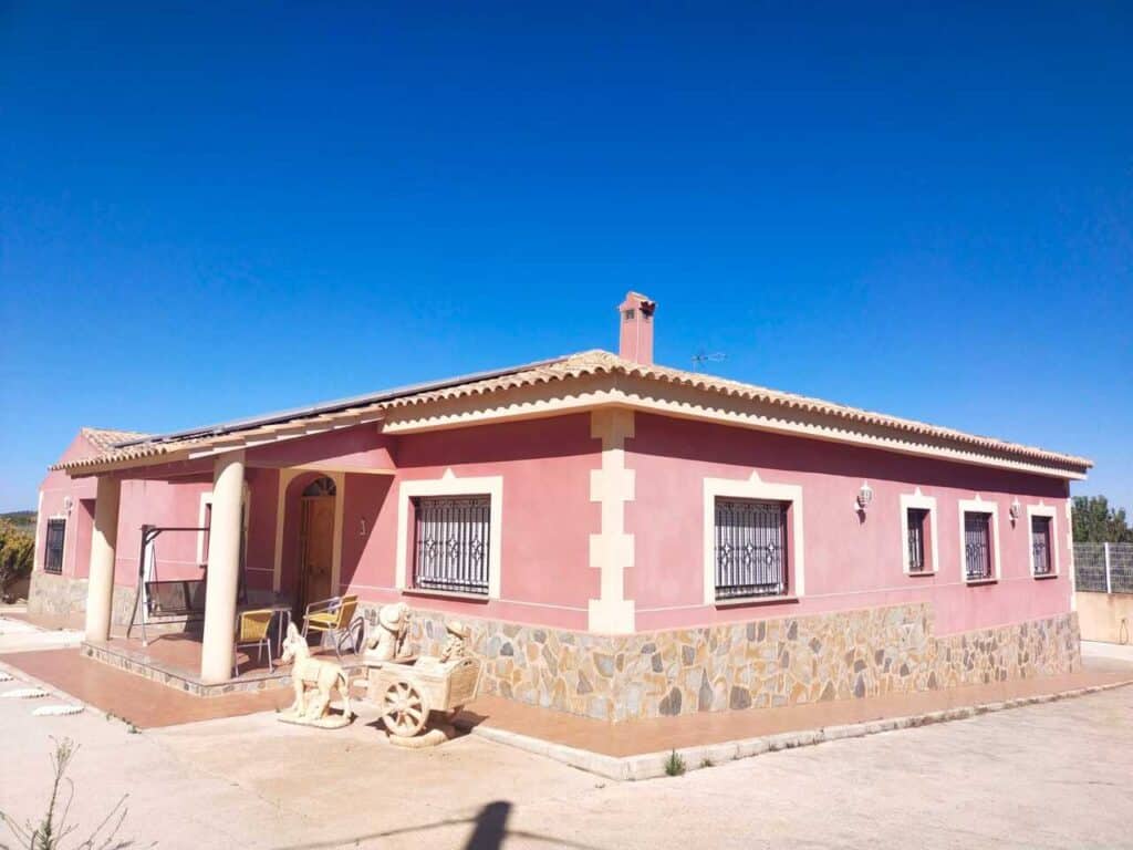 villa for Sale in Macisvenda