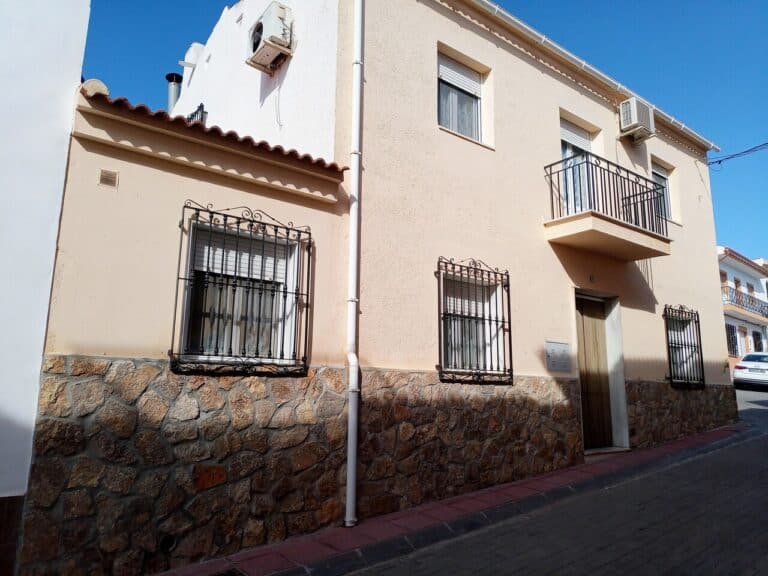  Almeria