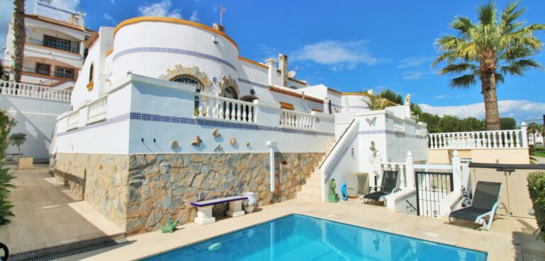 Villa for Sale in Orihuela Costa
