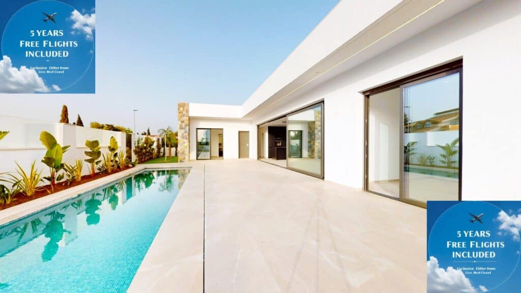 Villa for Sale in Los Alcazares