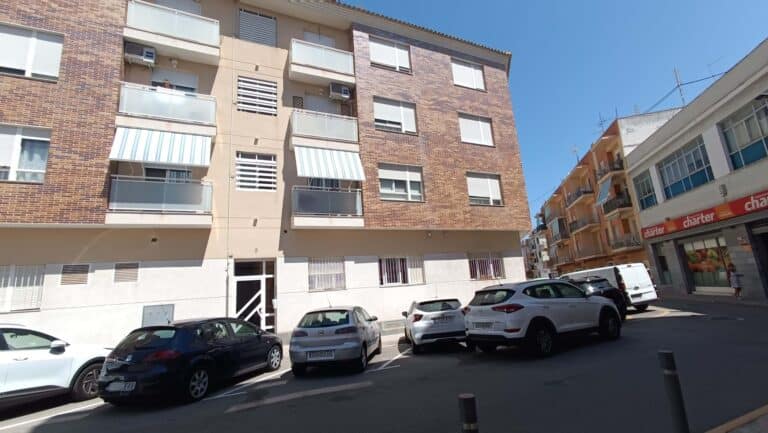 apartment for  in