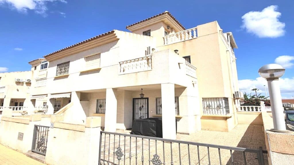 villa for Sale in Torrevieja