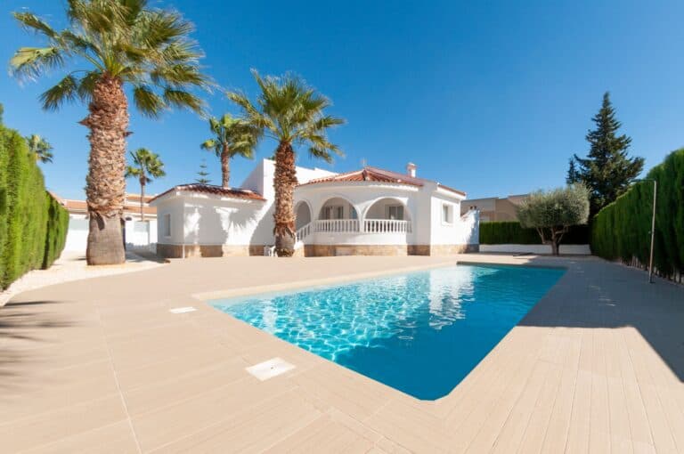 Villa for Sale in Rojales