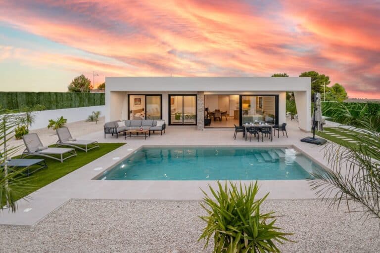 Villa for Sale in Calasparra