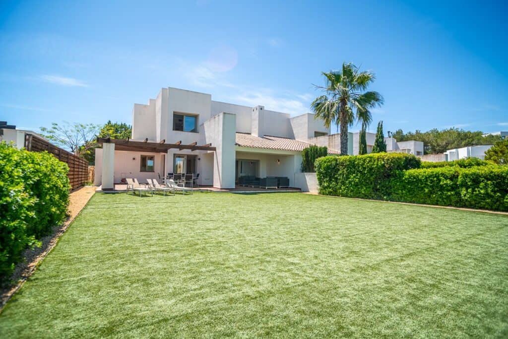 Villa for Sale in SAN MIGUEL DE SALINAS