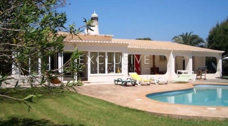 Villa for Sale in PORTIMÃO