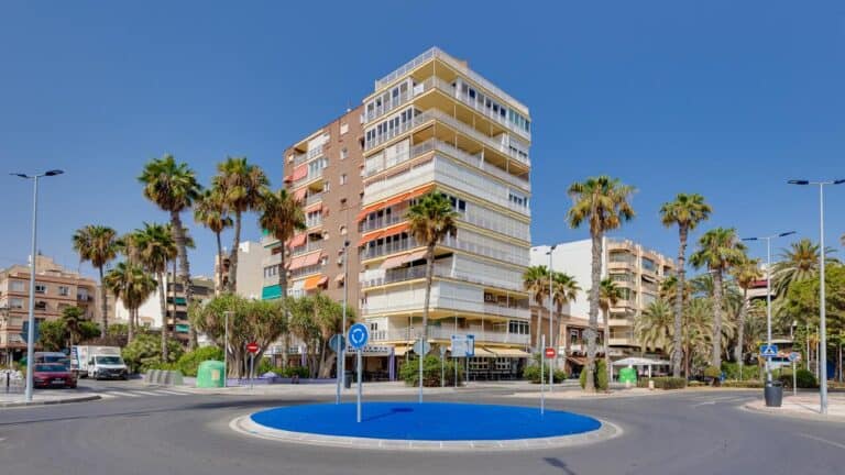  Alicante
