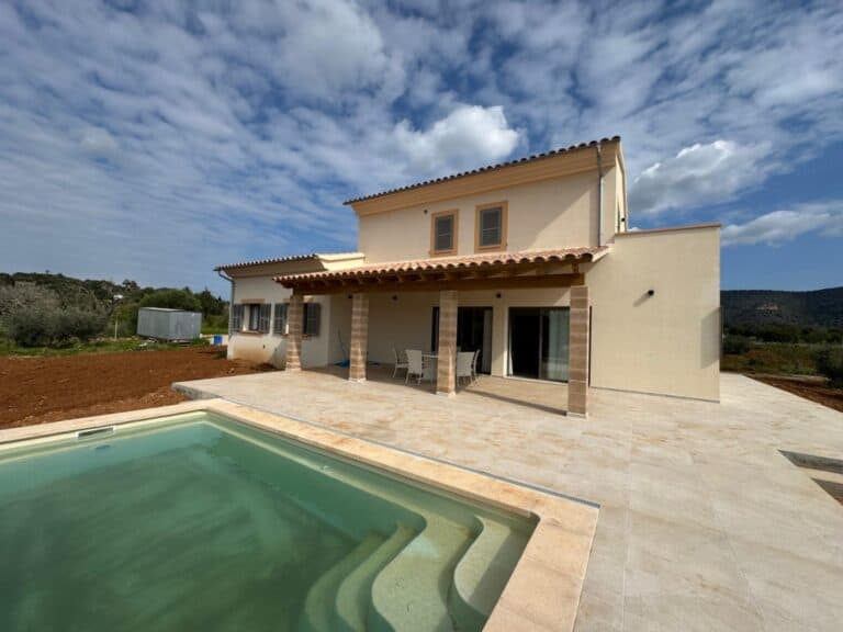 Country House for Long Term Rental in Son Servera