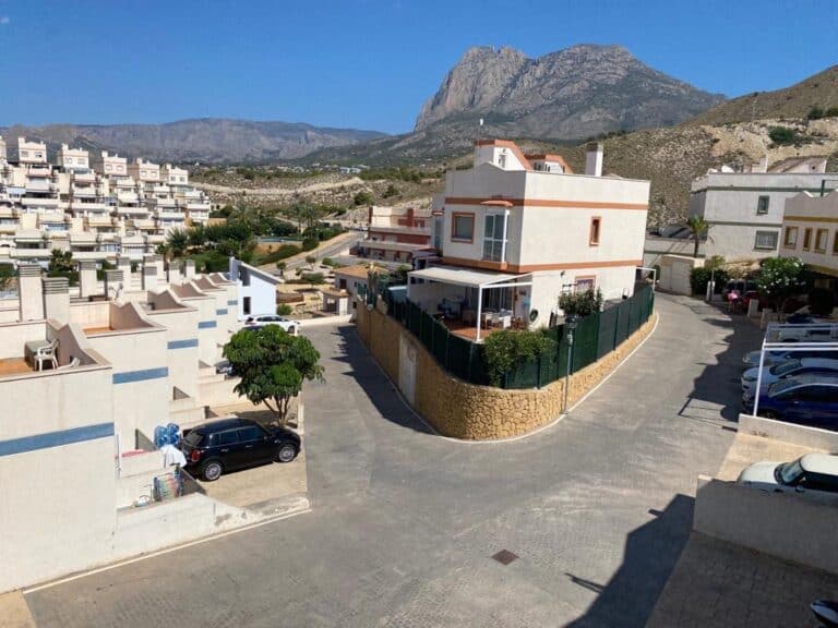 Villa for sale in Finestrat