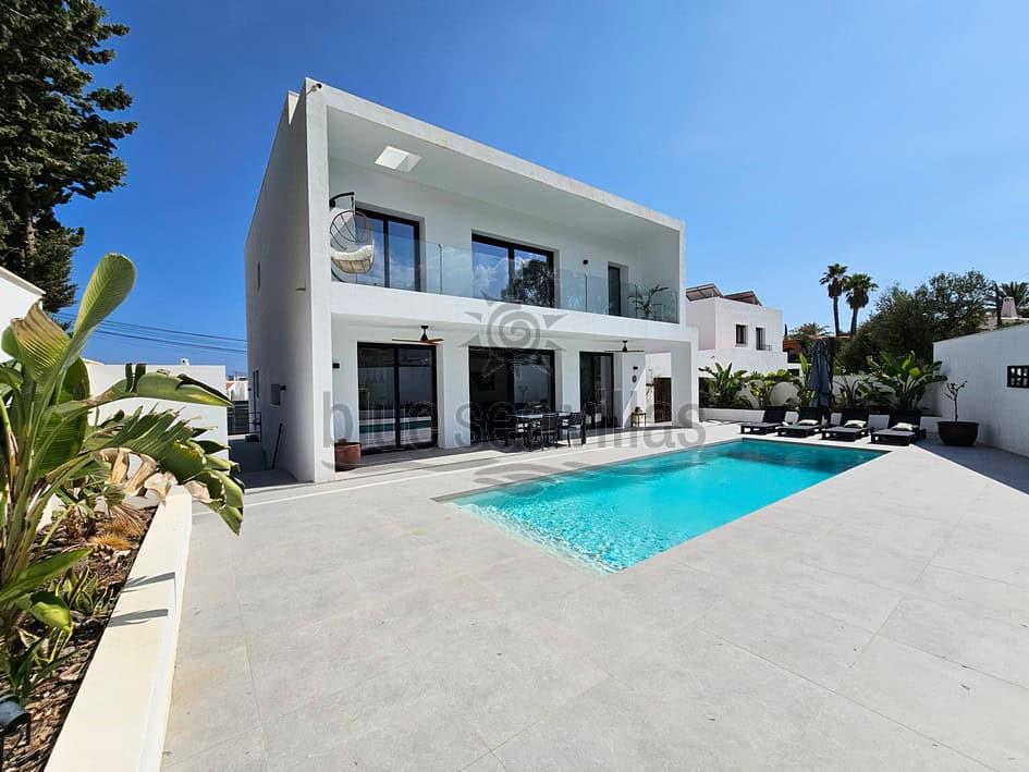Villa for Sale in Mojacar Playa