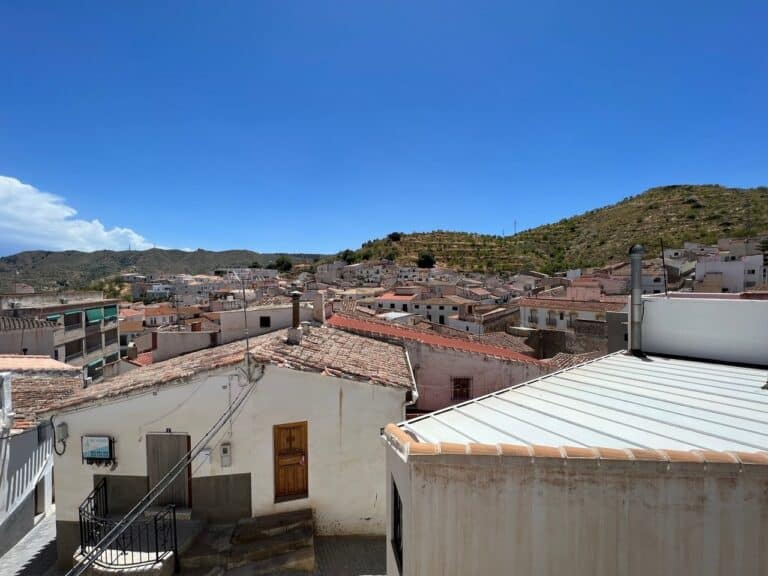  Almeria