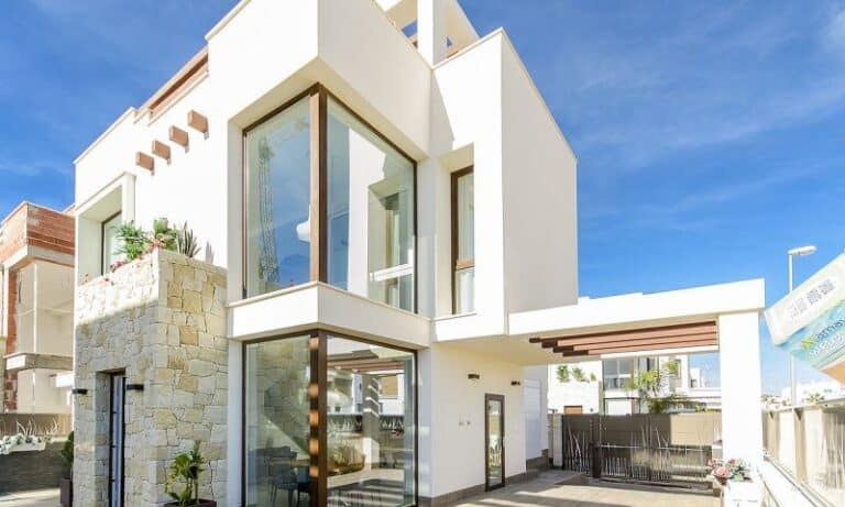 Villa for sale in Rojales
