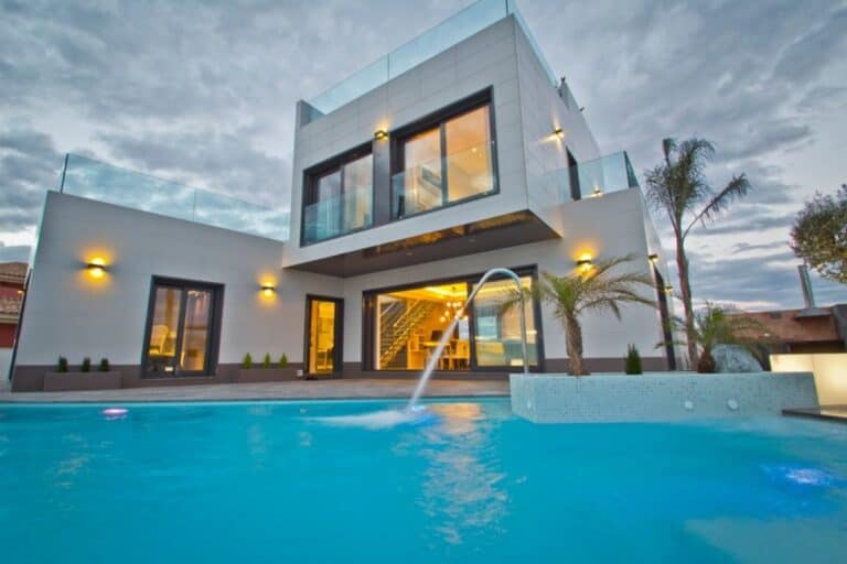 Villa for sale in Orihuela Costa