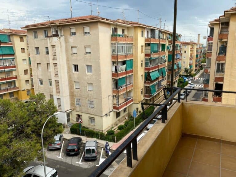 Apartment for sale in Alicante