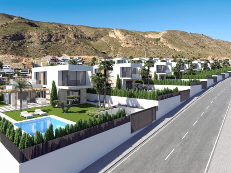 New villas with sea views for sale in Finestrat
