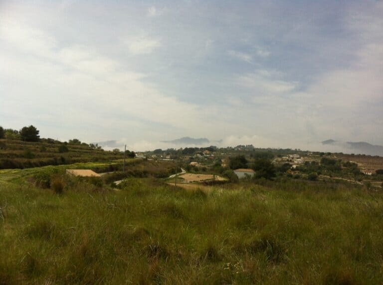 Rustic plot with nice views for sale in Benissa