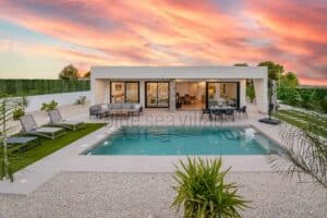 Villa for Sale in Calasparra