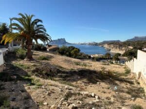 Plot with fantastic sea view for sale in Benissa