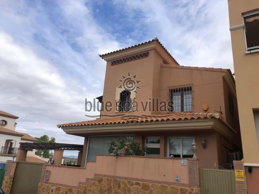 Villa for Sale in Turre