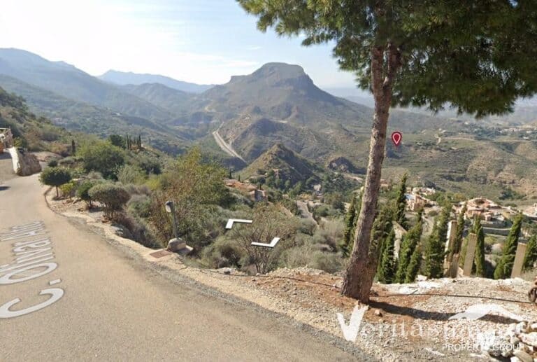 Plot for Sale in Cabrera