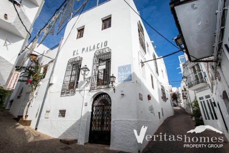 Commercial for Sale in Mojacar