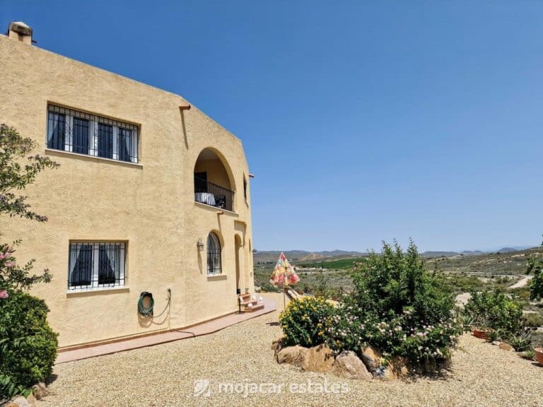 Villa for Sale in Los Gallardos