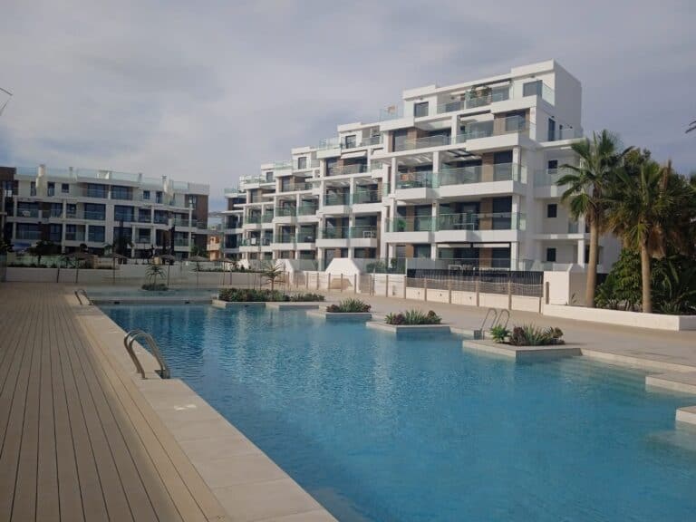  Alicante